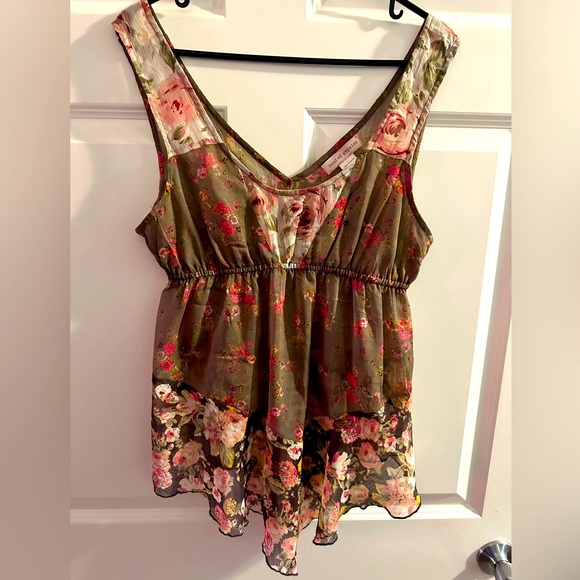 Band of Gypsies Tops - Cute women’s dressy tank style blouse Large